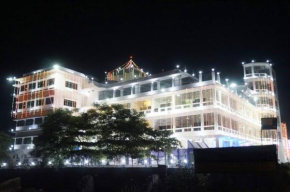  Mahamaya Palace Hotel & Conference Center  Бодх-Гая